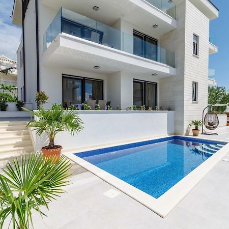Apartments Villa Dalmatia Трогир Экстерьер фото