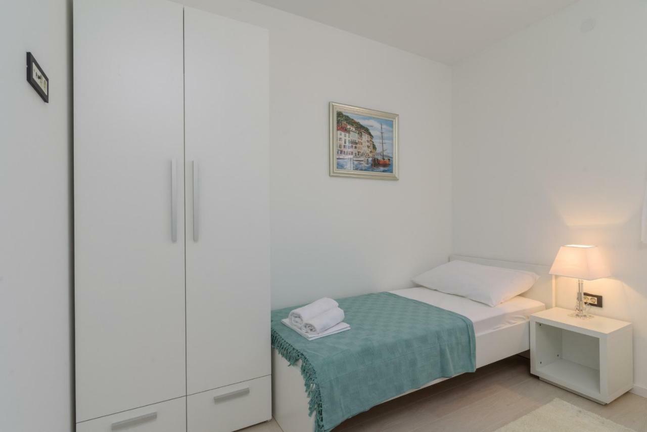 Apartments Villa Dalmatia Трогир Номер фото